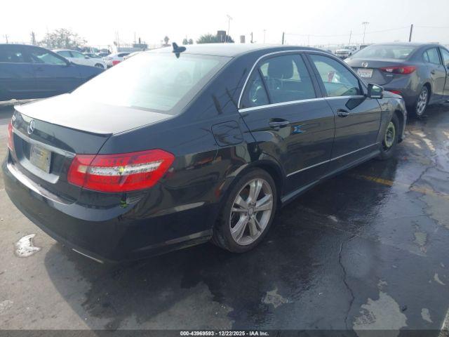 Mercedes-Benz E-Class Image 2