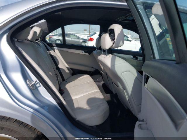 Mercedes-Benz C-Class Sport Image 12