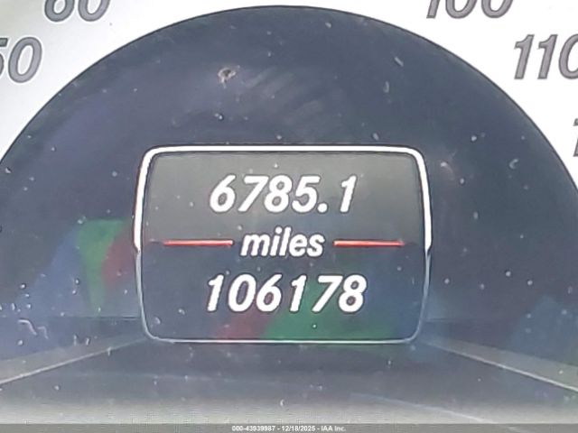 Mercedes-Benz C-Class Sport Image 3