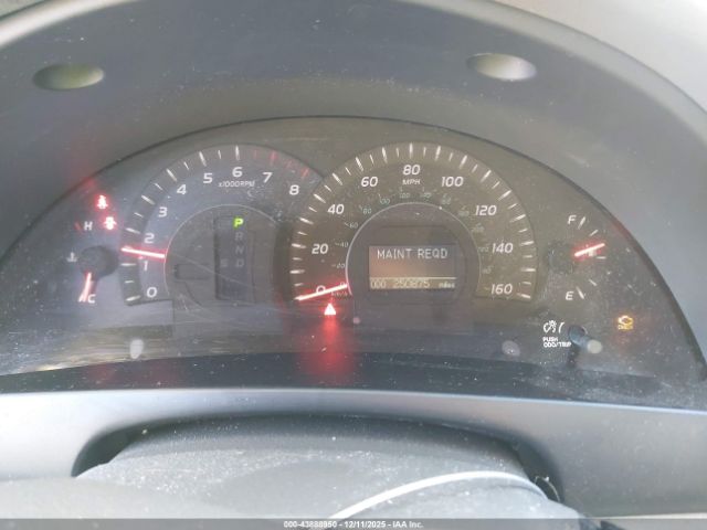 Toyota Camry Xle V6 Image 15