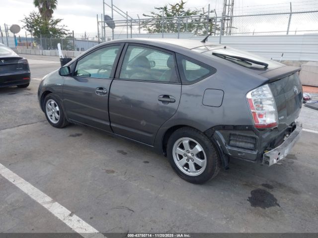 Toyota Prius Image 8