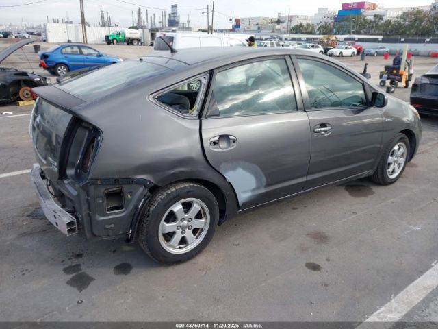 Toyota Prius Image 9