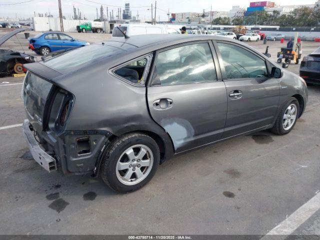 Toyota Prius Image 9