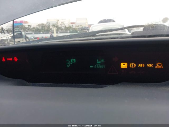 Toyota Prius Image 10