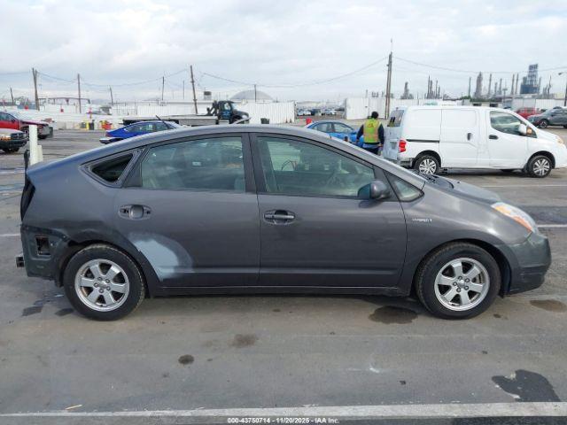 Toyota Prius Image 4