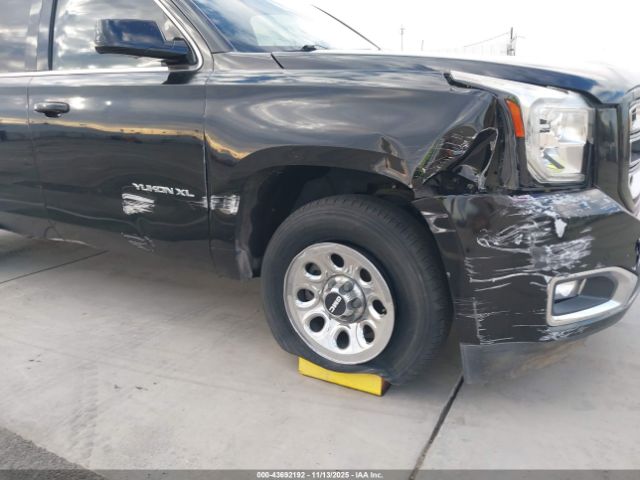 GMC Yukon Sle Image 6