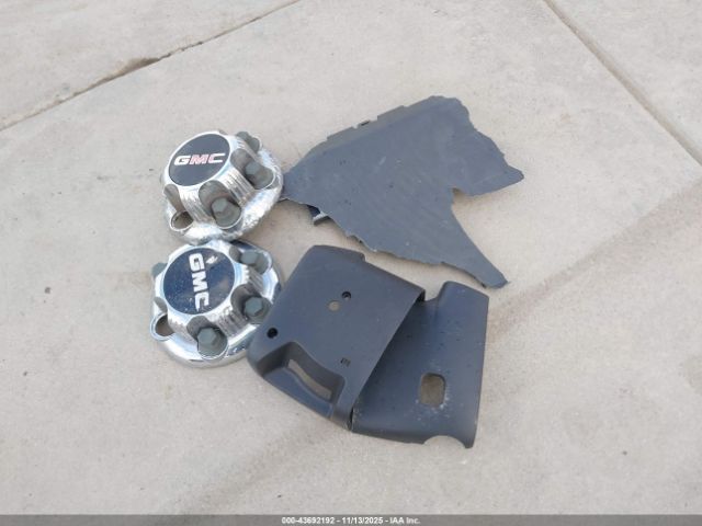 GMC Yukon Sle Image 10