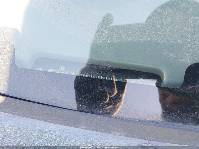 GMC Envoy XL Sle Image 8