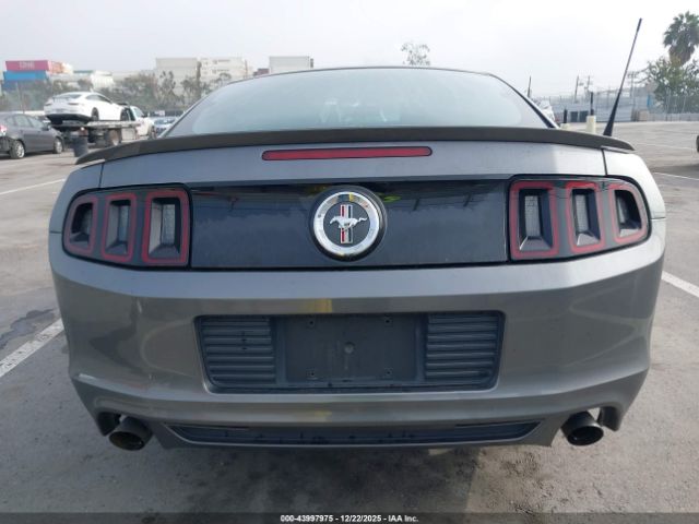 Ford Mustang V6 Image 8