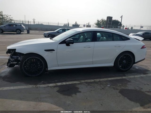 Mercedes-Benz G-Class Image 10