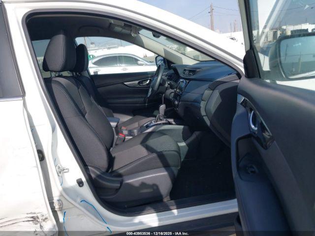 Nissan Rogue Sv Image 16