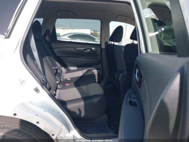 Nissan Rogue Sv Image 13