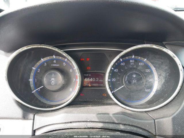 Hyundai SONATA Gls Image 12