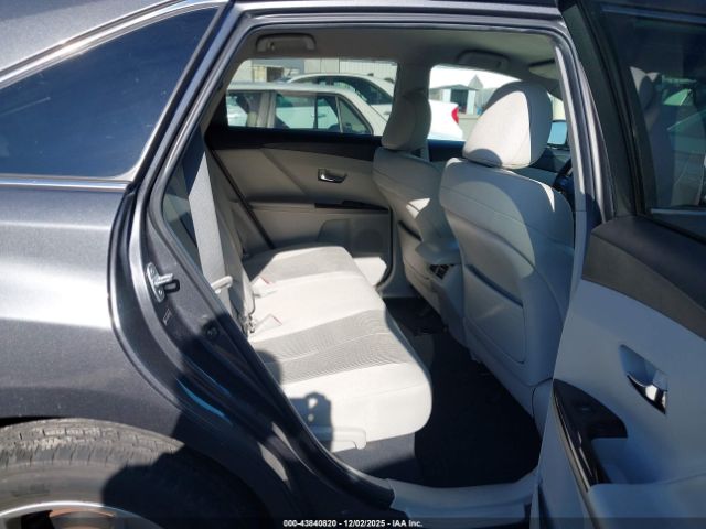 Toyota Venza Le V6 Image 11