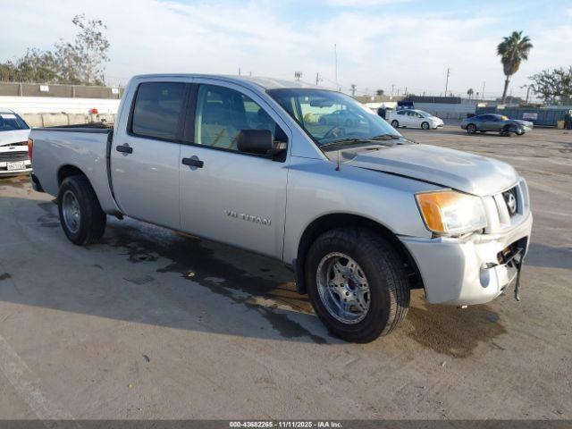  Salvage Nissan Titan