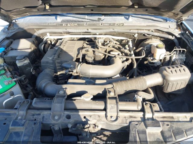 Nissan Frontier S Image 9