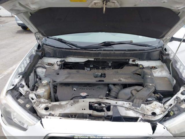 Mitsubishi Outlander Es Image 7