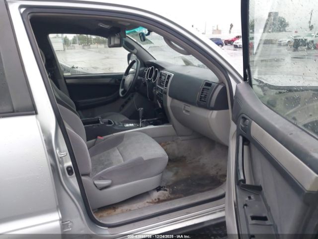 Toyota 4Runner Sr5 V6 Image 8