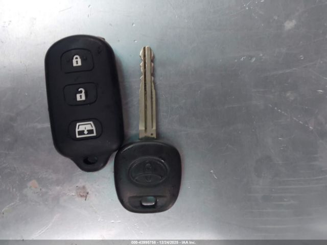 Toyota 4Runner Sr5 V6 Image 3