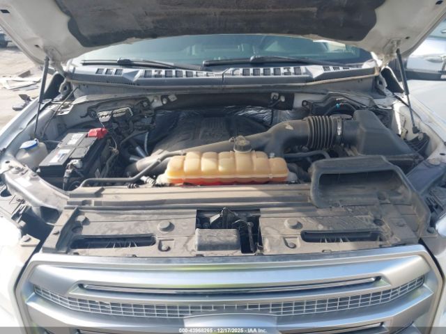 Ford F-150 Platinum Image 3