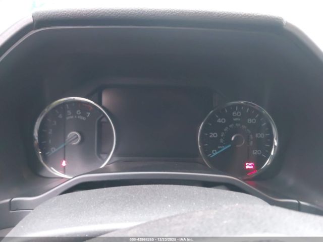 Ford F-150 Platinum Image 2