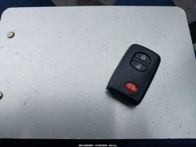 Toyota Prius Three Image 11