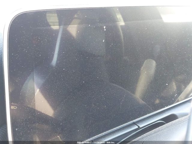 Mercedes-Benz C-Class Image 2