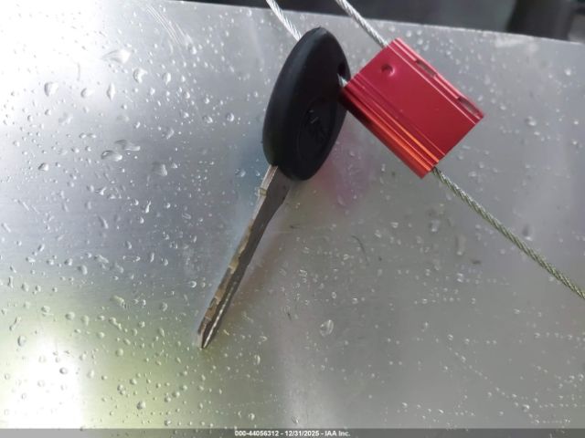 Chevrolet Silverado 2500 Work Truck Image 10