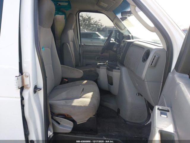 Ford E-250 Commercial Image 7