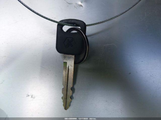 Ford E-250 Commercial Image 11