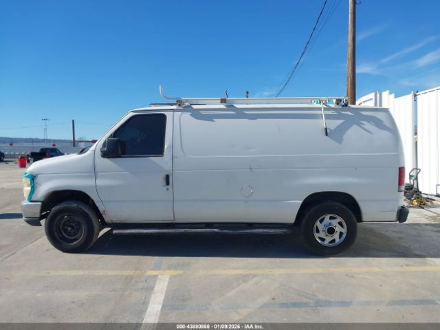 Ford E-250 Commercial Image 15