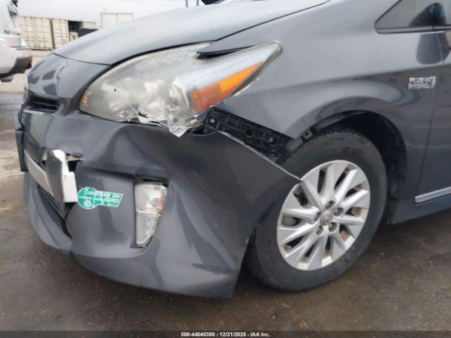 Toyota Prius Image 4