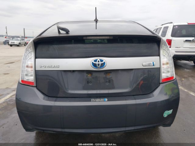 Toyota Prius Image 15