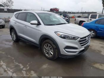  Salvage Hyundai TUCSON