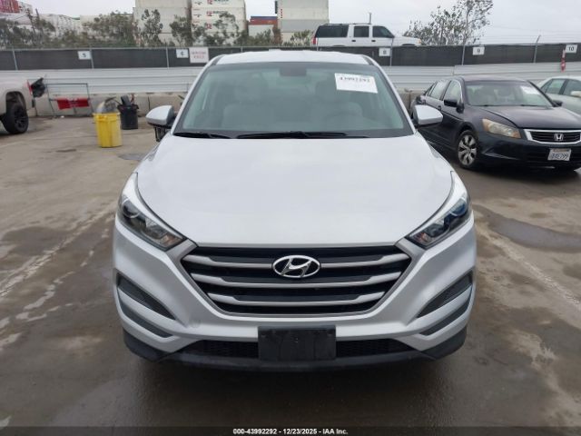 Hyundai TUCSON Se Image 11
