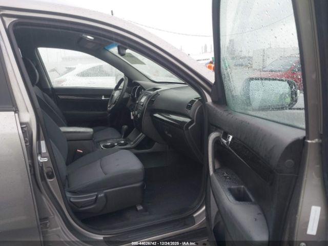 Kia Sorento Lx Image 6