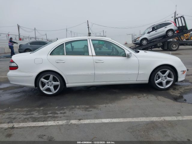 Mercedes-Benz E-Class Image 13