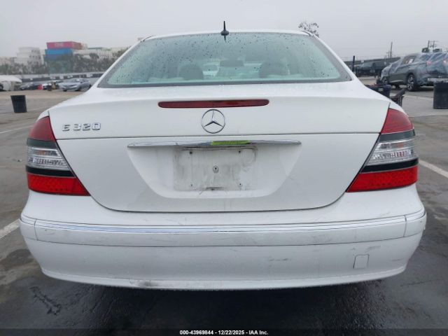 Mercedes-Benz E-Class Image 14