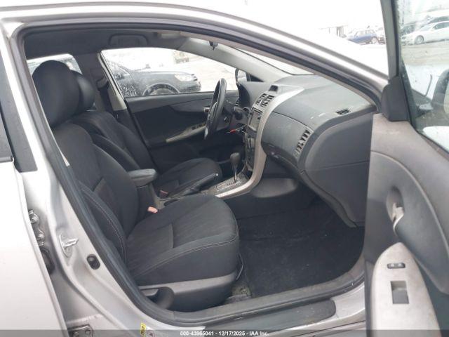 Toyota Corolla S Image 3