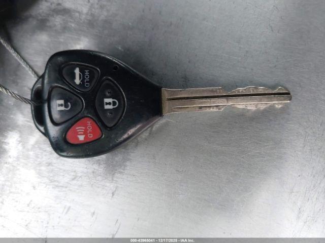 Toyota Corolla S Image 14