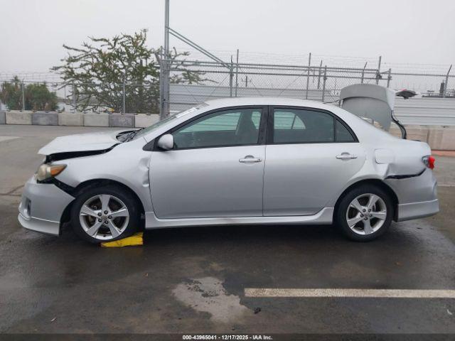 Toyota Corolla S Image 9