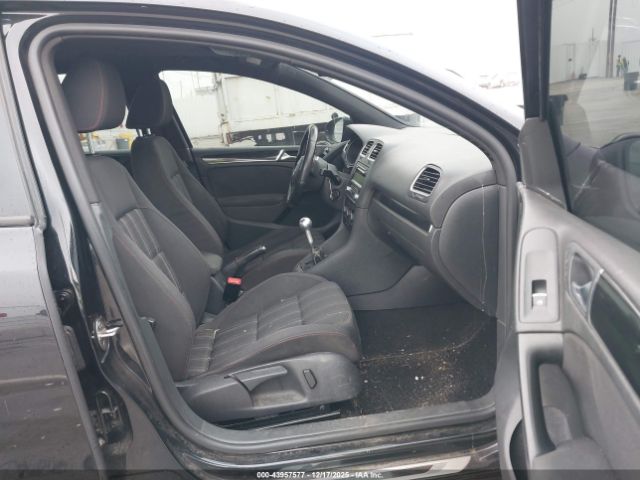 Volkswagen GTI Image 8