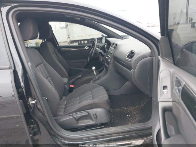 Volkswagen GTI Image 8