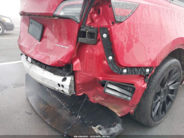 Tesla Model Y Long Range Dual Motor All-wheel Drive Image 8