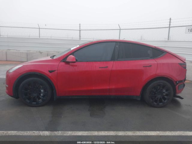 Tesla Model Y Long Range Dual Motor All-wheel Drive Image 16