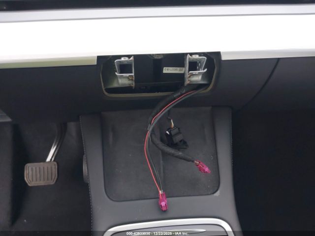 Tesla Model Y Long Range Dual Motor All-wheel Drive Image 10