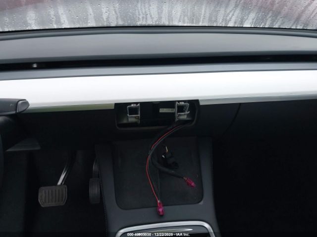 Tesla Model Y Long Range Dual Motor All-wheel Drive Image 11