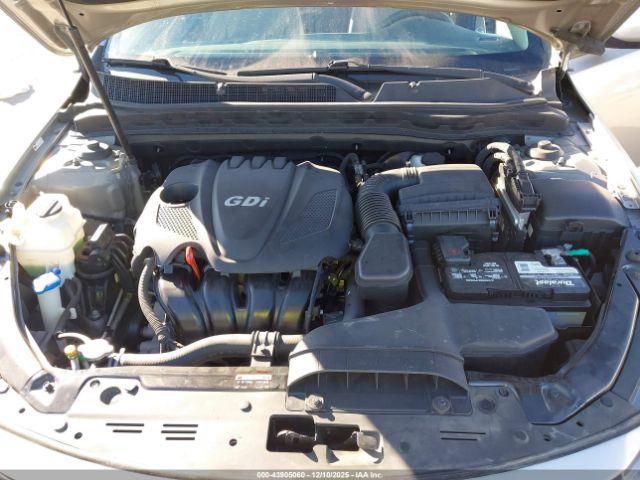 Kia Optima Lx Image 9