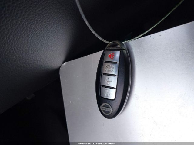 Nissan Armada Platinum Image 4