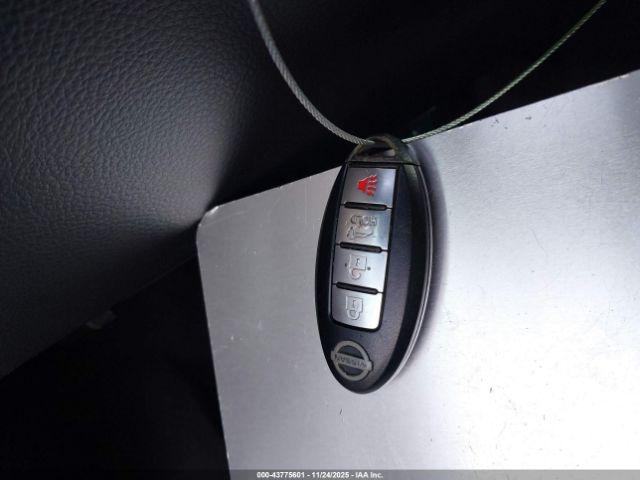 Nissan Armada Platinum Image 4